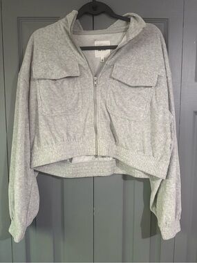 Arie Light Gray Ribbed Zip-Up Hooded Crop Jacket Size L